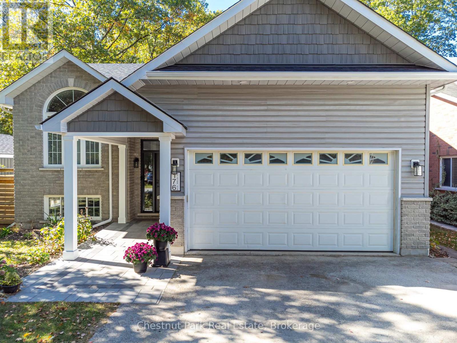 176 Melrose Avenue, Wasaga Beach, Ontario  L9Z 2T1 - Photo 1 - S12457379